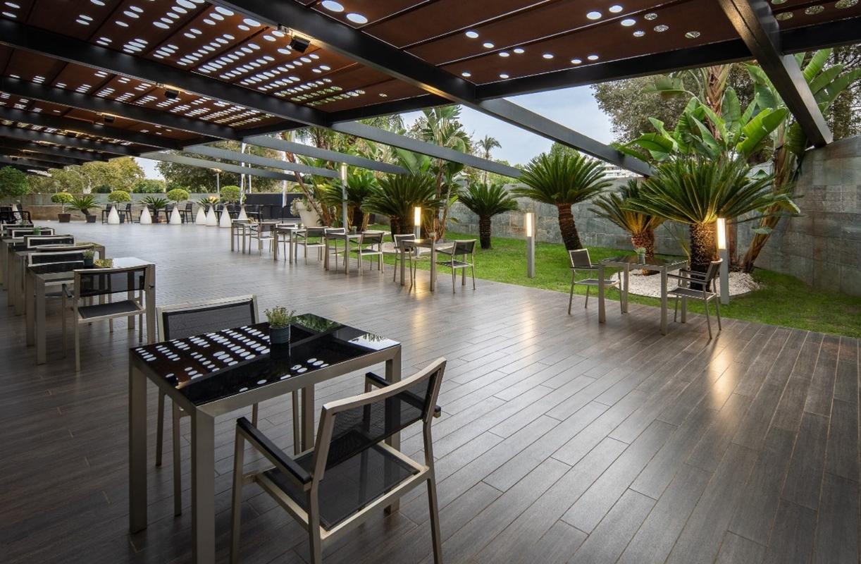 فندق يوروستارز بالاس قرطبة المظهر الخارجي الصورة The Sky Bar