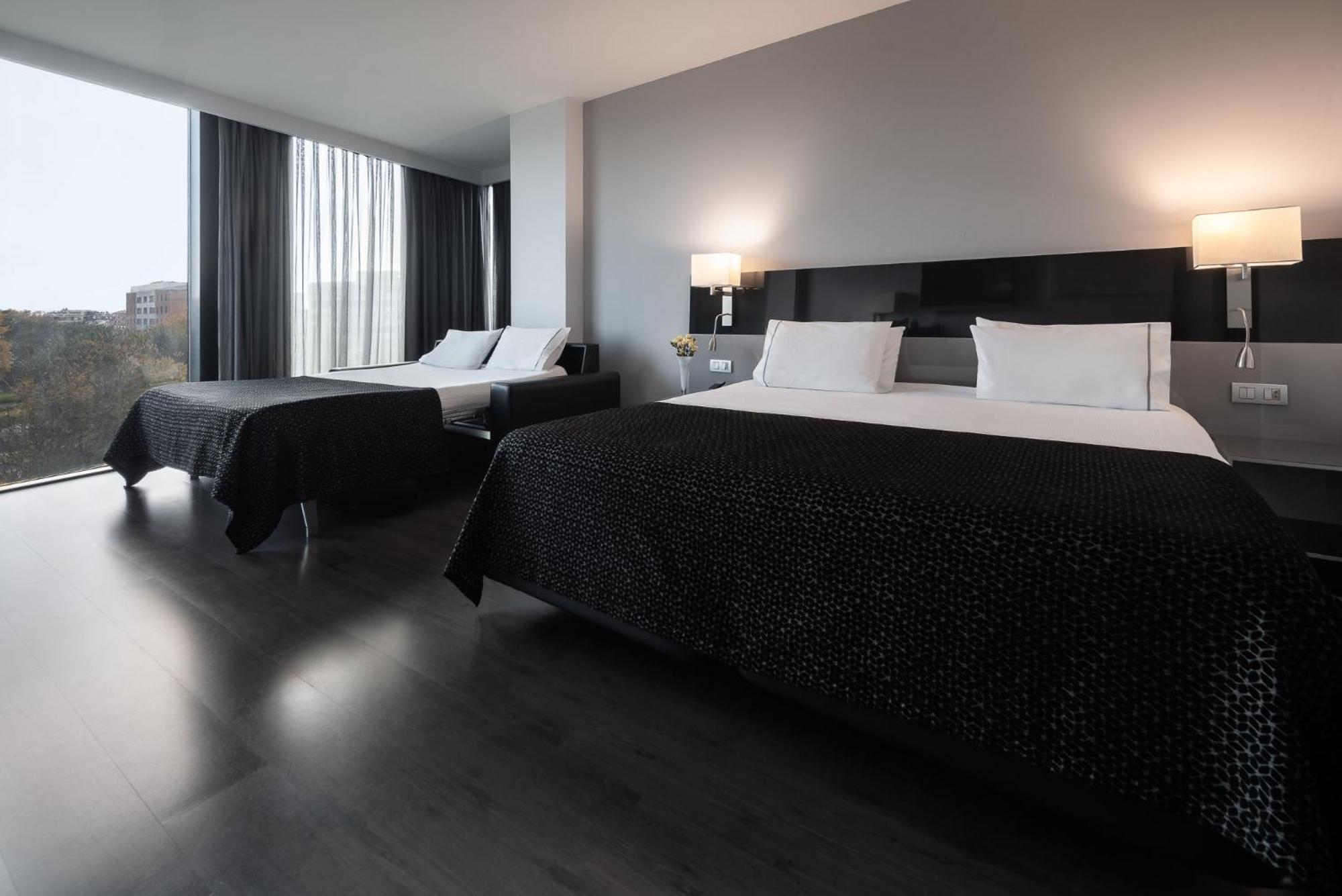 فندق يوروستارز بالاس قرطبة المظهر الخارجي الصورة A room at the hotel