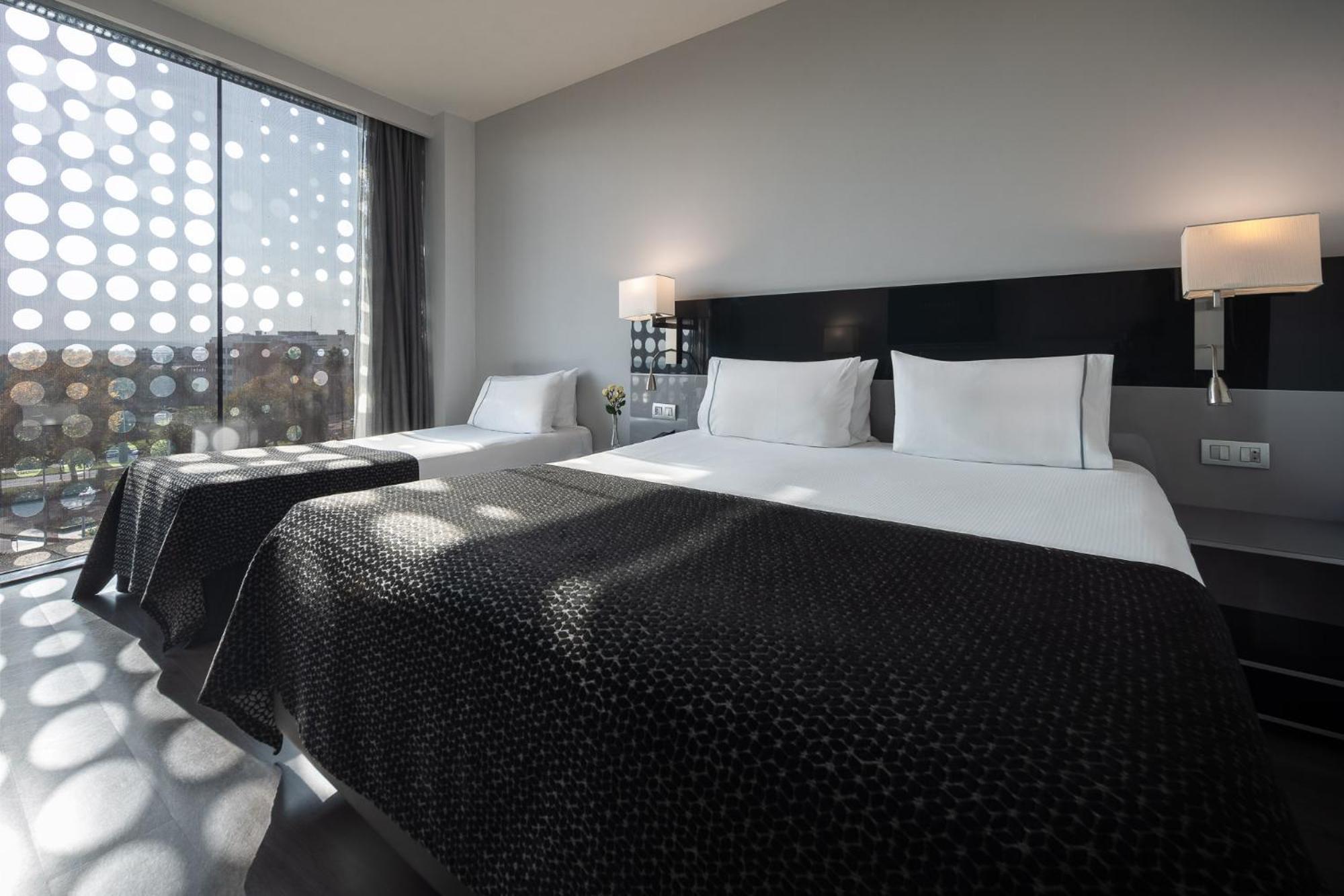 فندق يوروستارز بالاس قرطبة المظهر الخارجي الصورة A room at the hotel