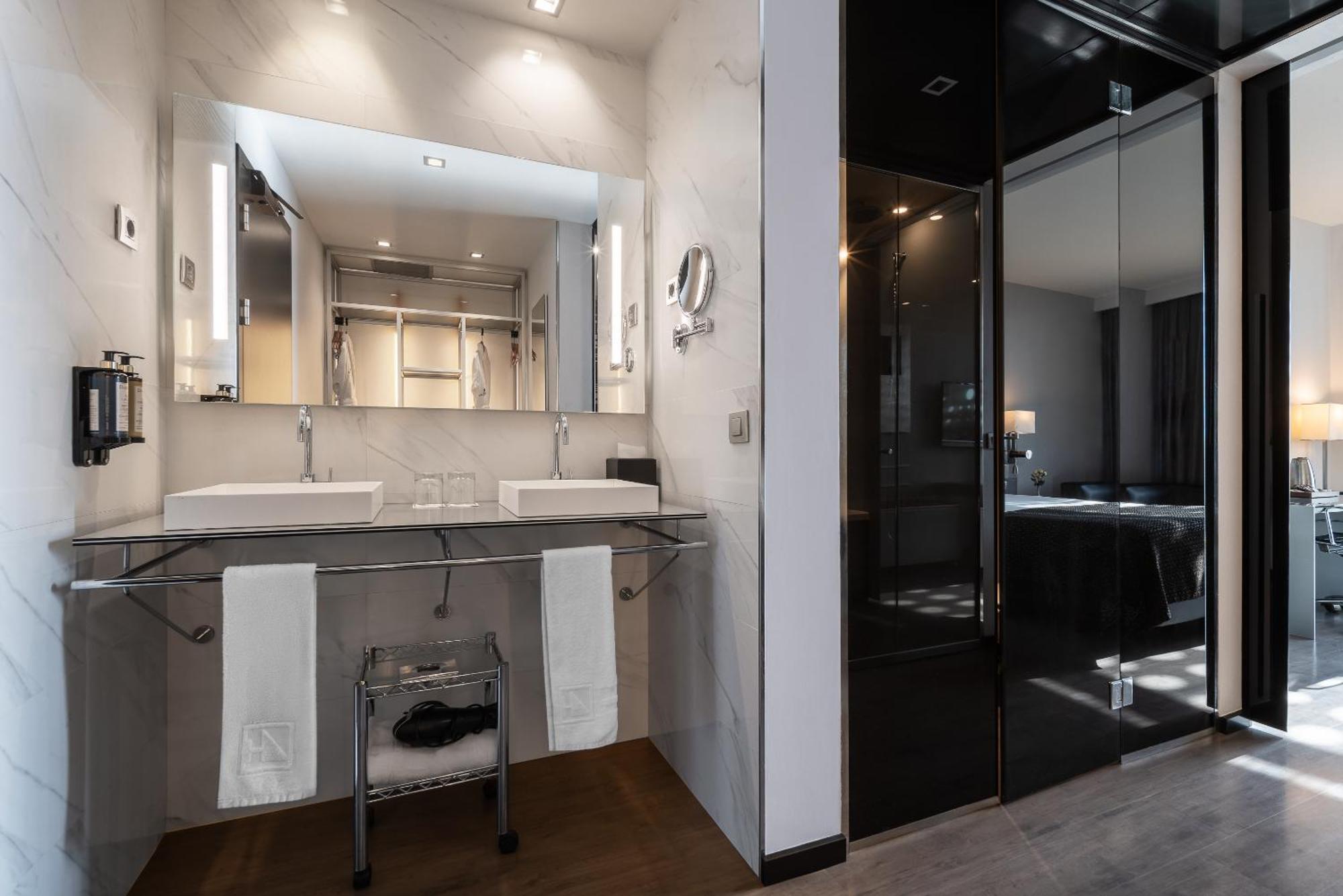 فندق يوروستارز بالاس قرطبة المظهر الخارجي الصورة Bathroom